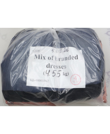 Mix of branded dresses — лот №4